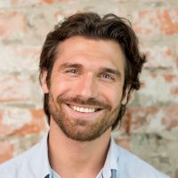 Homme consultant manager